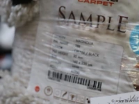 Grand carpet vloerkleed met zwarte stippen - 160x230cm - afbeelding 2 van  3