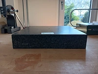 Granieten opppervlakteplaat | locatie roden - afbeelding 2 van  4