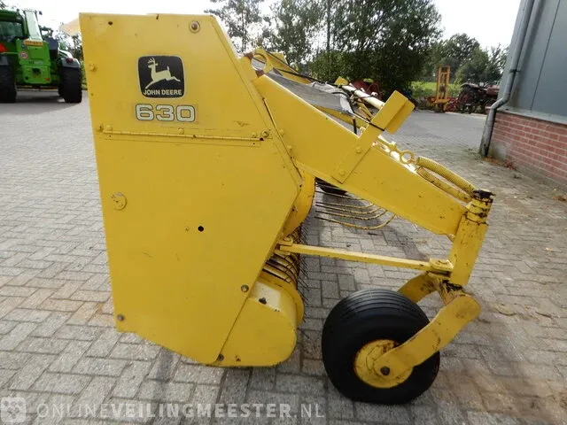 Gras pick-up hakselaar john deere, 630 - afbeelding 8 van  21