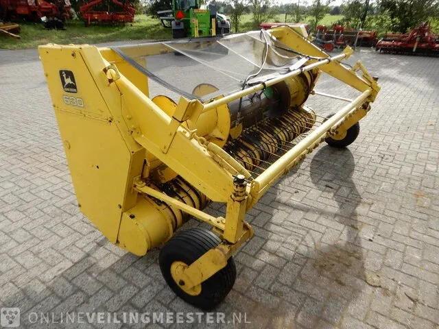 Gras pick-up hakselaar john deere, 630 - afbeelding 1 van  21