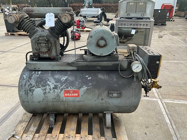 Grasso l820 zuigercompressor - afbeelding 6 van  9