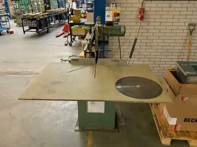 Graule radiaalafkortzaagmachine - afbeelding 2 van  6