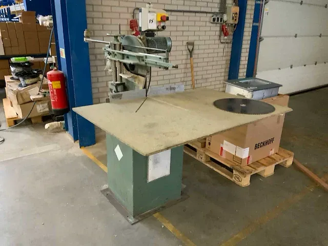 Graule radiaalafkortzaagmachine - afbeelding 3 van  6
