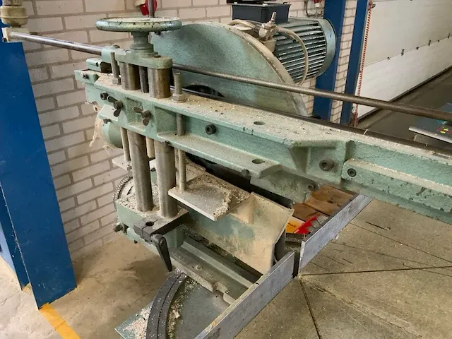 Graule radiaalafkortzaagmachine - afbeelding 4 van  6