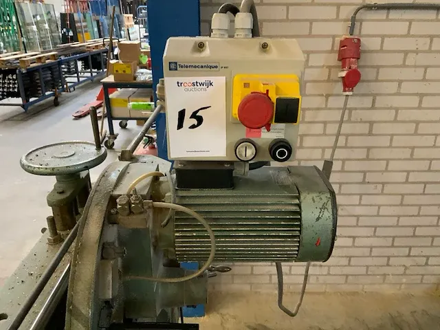 Graule radiaalafkortzaagmachine - afbeelding 5 van  6