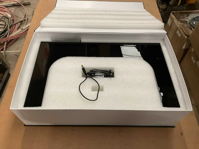 Gravity levitating display - afbeelding 3 van  5