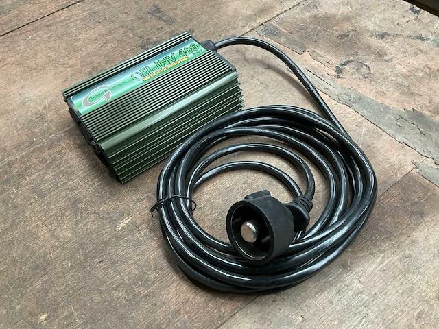 Graywacke gei-inv 400 nato power inverter - afbeelding 1 van  4