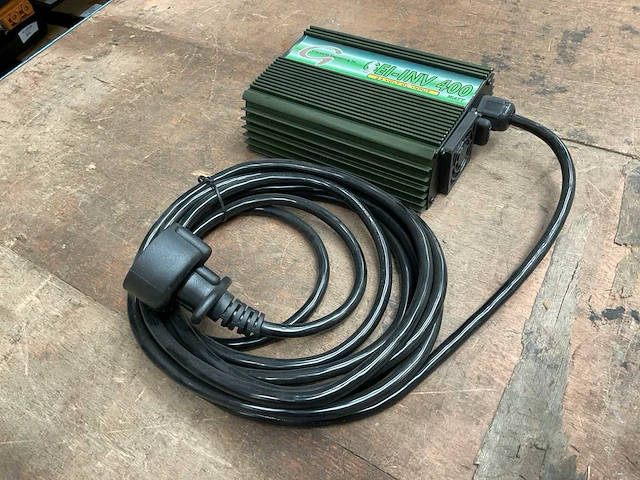 Graywacke gei-inv 400 nato power inverter - afbeelding 2 van  4