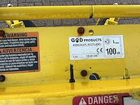 Great dane stand on lawnmower grasmaaier - afbeelding 6 van  15