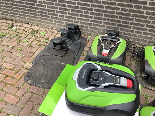 Greenway grl110/ optimo15 robotmaaier - afbeelding 7 van  7