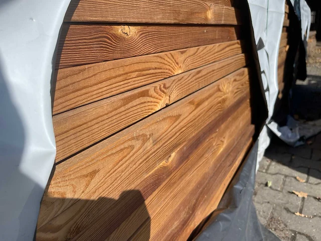 Grenen balken geschaafd bruin geïmpregneerd 6000x145x45mm (52x) - afbeelding 2 van  3