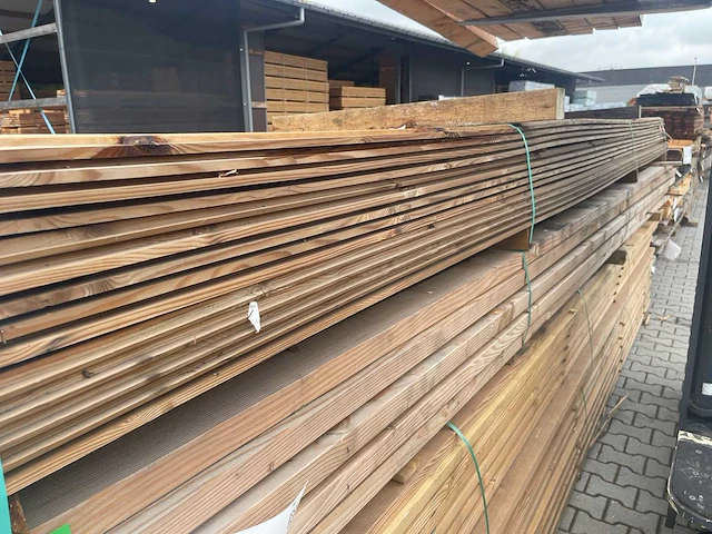 Grenen design bruin geïmpregneerd 5400x140x18mm (105x) - afbeelding 2 van  3