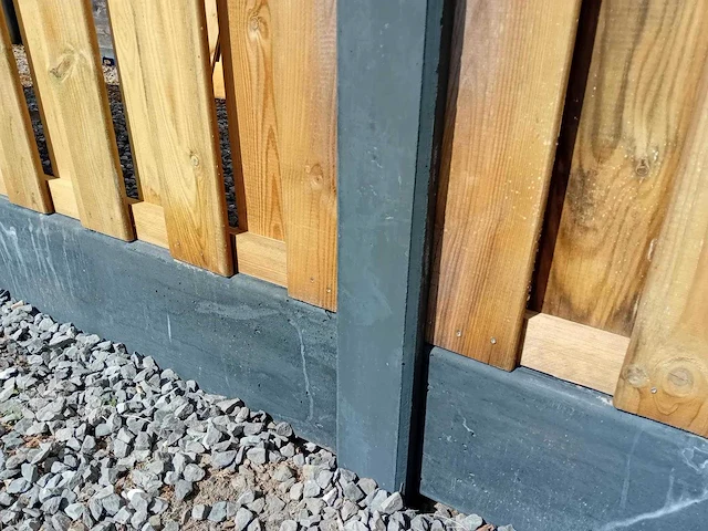 Grenen hout/betonschutting 200 cm x 28,1 m - afbeelding 5 van  7
