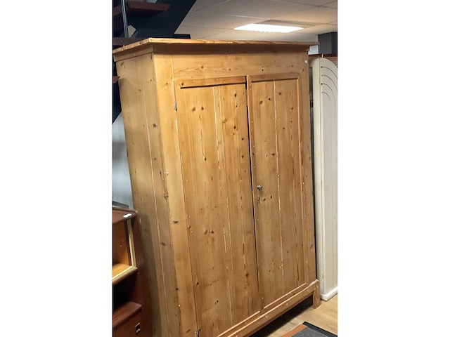 Grenen kast - afbeelding 1 van  2