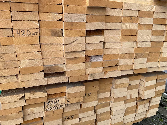 Grenen lat 600x8x2,5 cm (70x) - afbeelding 3 van  4