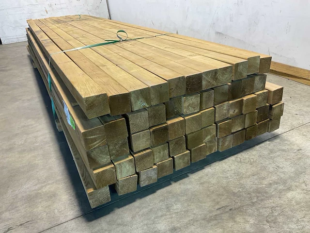 Grenen paal geschaafd 400x8,8x8,8 cm (25x) - afbeelding 4 van  6