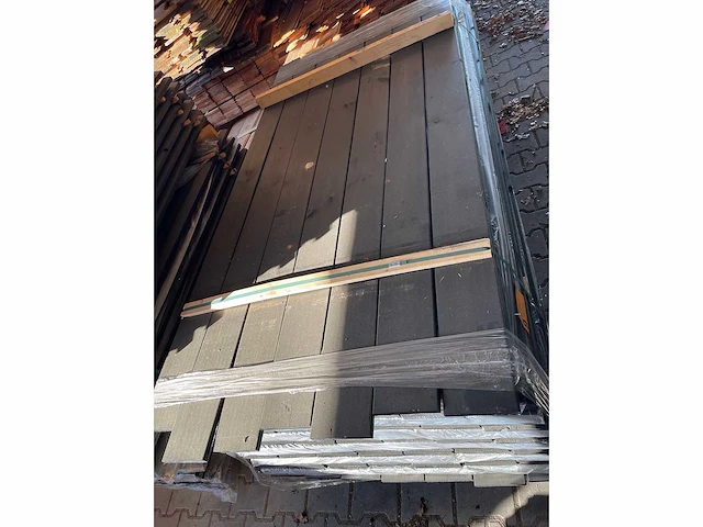 Grenen planken geschaafd zwart 16x140mm, lengte 200cm (168x) - afbeelding 2 van  3