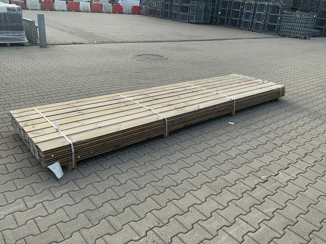 Grenen rabatdeel dubbelzijdig 4200x140x28mm (40x) - afbeelding 1 van  7
