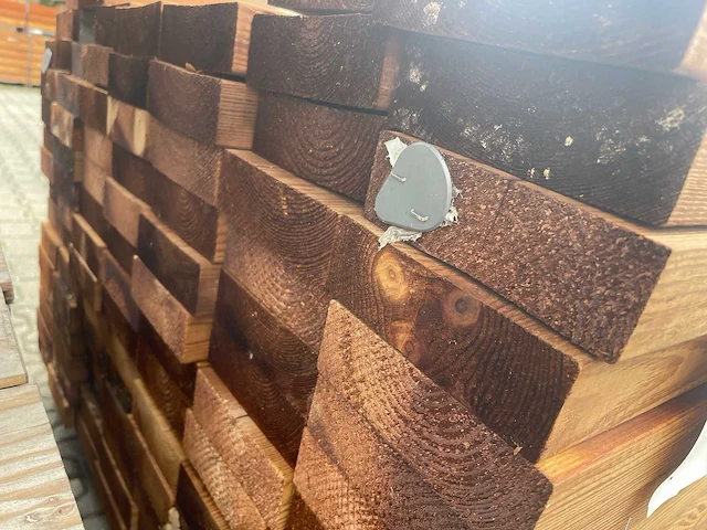 Grenen regels bruin geïmpregneerd 6000x145x45mm (51x) - afbeelding 3 van  3