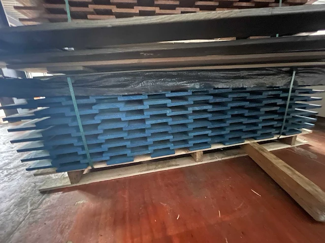Grenen schuttingpanelen blauw gecoat 1800x1800mm (9x) - afbeelding 3 van  3
