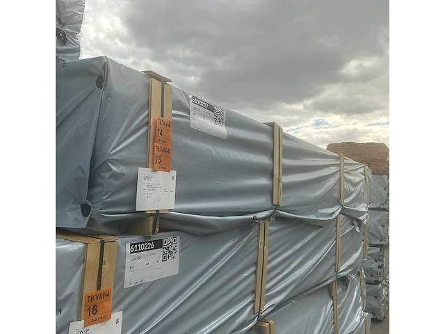 Grenen zweeds rabat zwart gecoat 25x195mm, lengte 420cm (50x) - afbeelding 4 van  4