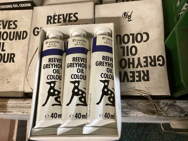 Greyhound & ocaldo tubes verf (1500x) - afbeelding 3 van  3