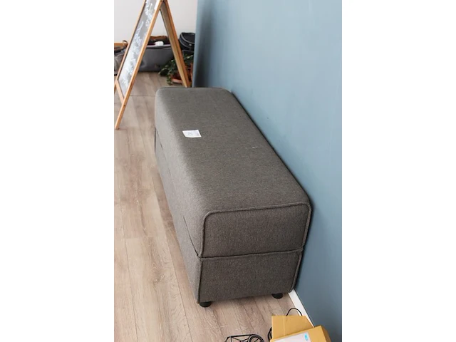 Grijs/bruin gestoffeerde poef 122 x 44 x 48 cm. - afbeelding 2 van  2