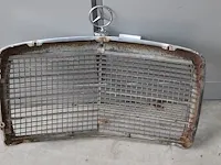 Grill mercedes benz. afmeting ca. 74 x 50 cm - afbeelding 2 van  2