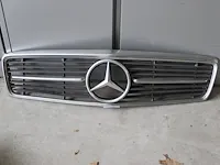 Grill mercedes benz. afmeting ca. 98 x 28 cm - afbeelding 1 van  2