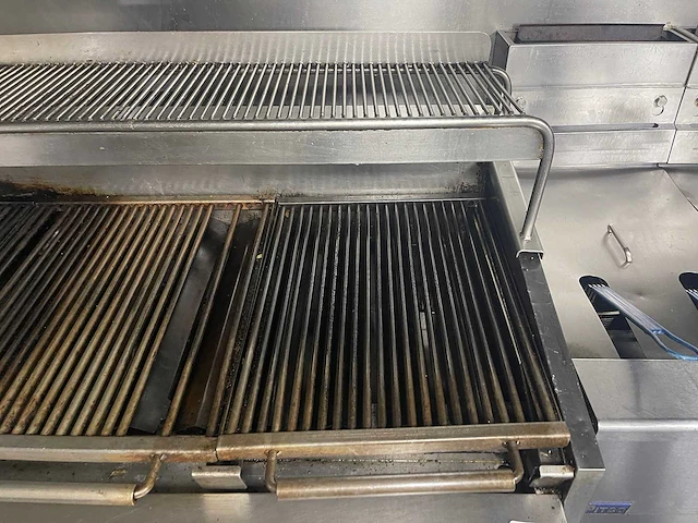 Grill - afbeelding 4 van  7