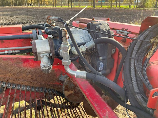 Grimme - 2002 - gz 1700 dls - aardappelrooier - afbeelding 17 van  49