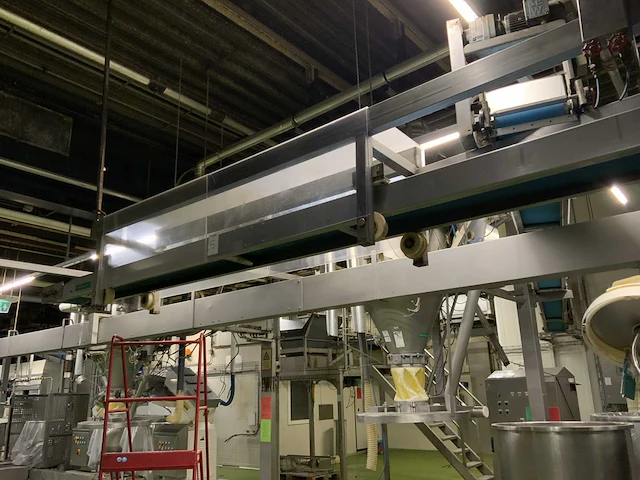 Gringhuis lift met transportband - afbeelding 28 van  31