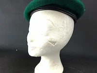 Groene baret - afbeelding 3 van  5