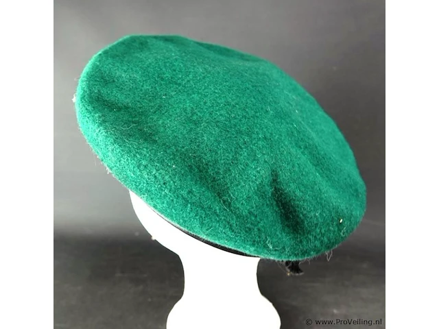 Groene baret - afbeelding 4 van  5