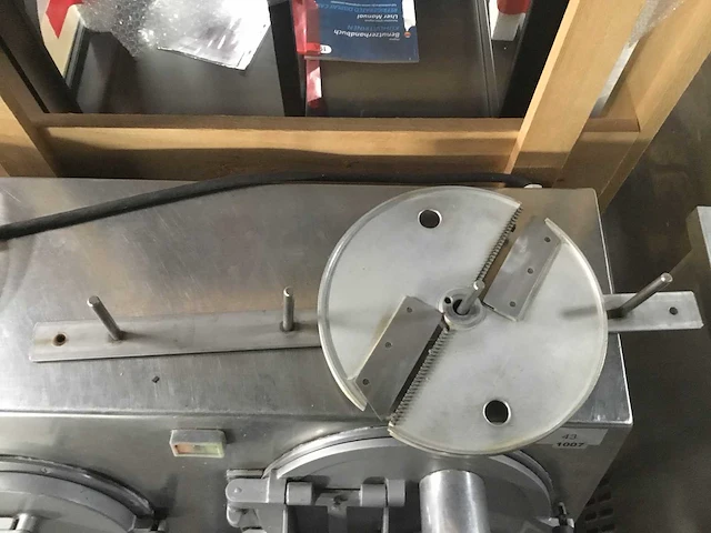 Groente & fruit snijmachine - afbeelding 9 van  18