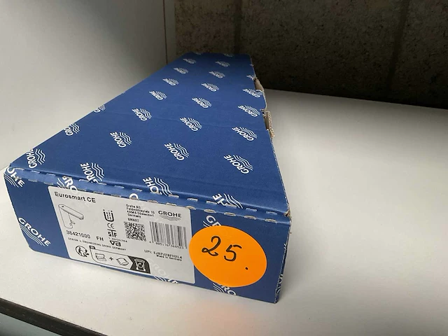 Grohe waterbesparende elektronische wastafelkraan met infrarood 36421000 - afbeelding 4 van  4