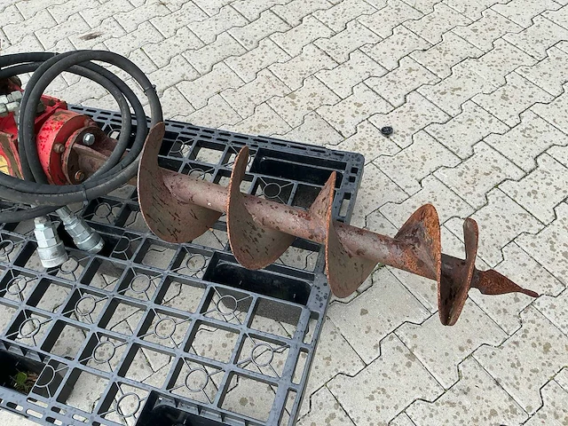 Grondboor 250mm hydraulisch aangedreven grondboor - afbeelding 9 van  12