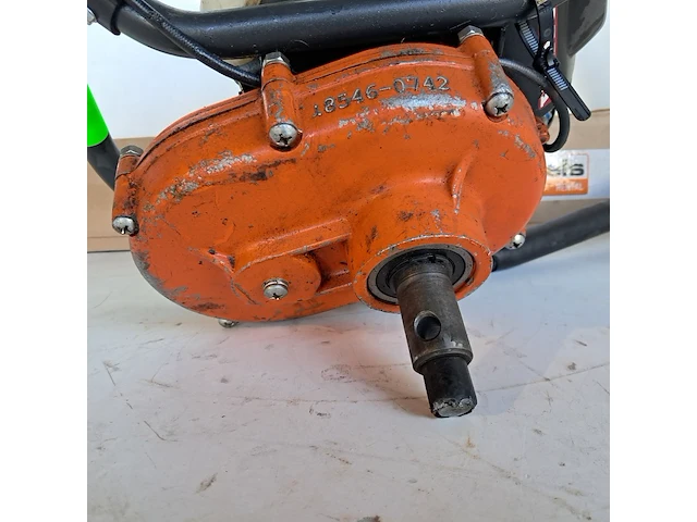 Grondboormachine 1-persoons - benzine general equipment, m240h, bouwjaar 2015 - afbeelding 3 van  8