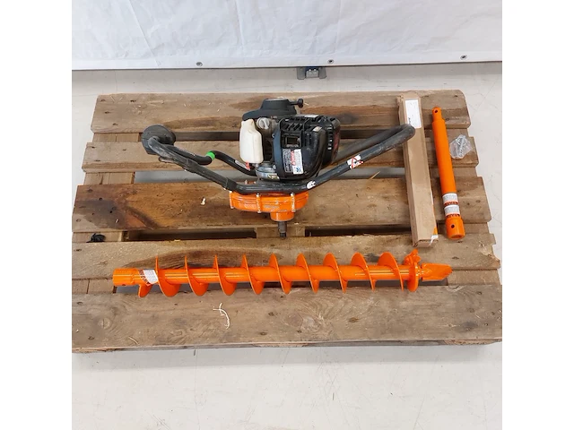 Grondboormachine 1-persoons - benzine general equipment, m240h, bouwjaar 2019 - afbeelding 3 van  10