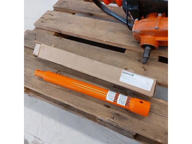 Grondboormachine 1-persoons - benzine general equipment, m240h, bouwjaar 2019 - afbeelding 7 van  9