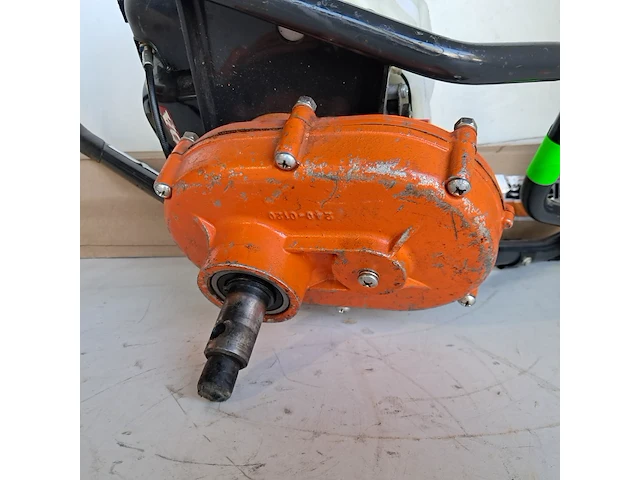 Grondboormachine 1-persoons - benzine general equipment, m240h, bouwjaar 2019 - afbeelding 3 van  8