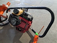Grondboormachine 1-persoons benzine general equipment, m240, bouwjaar 2016 - afbeelding 3 van  9