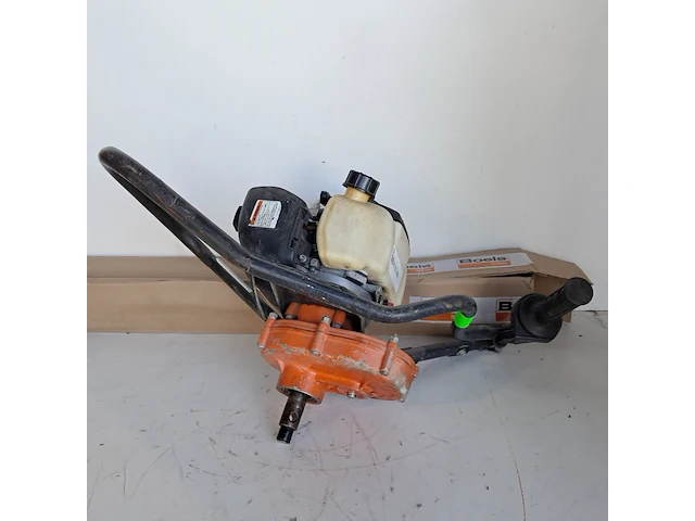 Grondboormachine 1-persoons benzine general equipment, m240, bouwjaar 2016 - afbeelding 1 van  8