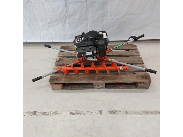 Grondboormachine benzine 2-mans general equipment, m235h, bouwjaar 2019 - afbeelding 1 van  11