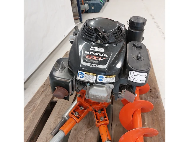 Grondboormachine benzine 2-mans general equipment, m235h, bouwjaar 2019 - afbeelding 9 van  11