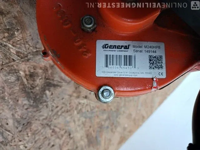 Grondboormachine met 2x boor general equipment, m240h, bouwjaar 2015 - afbeelding 12 van  13