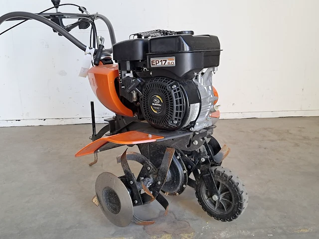 Grondfreesmachine - 5,5pk - benzine husqvarna, tf434, bouwjaar 2015 - afbeelding 2 van  9