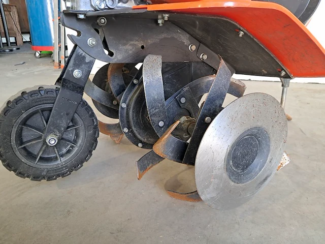 Grondfreesmachine - 5,5pk - benzine husqvarna, tf434, bouwjaar 2015 - afbeelding 5 van  9