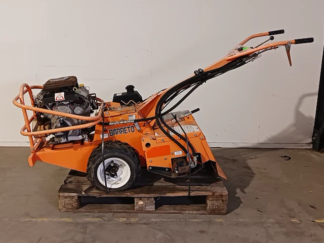 Grondfreesmachine 16pk benzine barreto, e1620b, bouwjaar 2012 - afbeelding 4 van  17