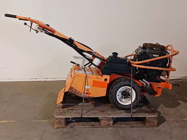 Grondfreesmachine 16pk benzine barreto, e1620b, bouwjaar 2012 - afbeelding 1 van  17